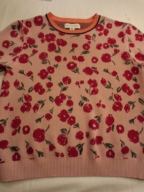 Crewneck Floral Jacquard Sweater in Pink‎ with Red Flowers XXS